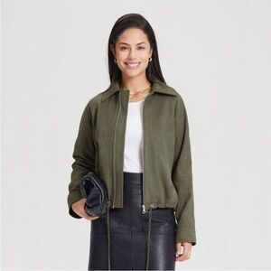 NWT Women’s Universal Thread Suede Bubble Jacket Size Medium